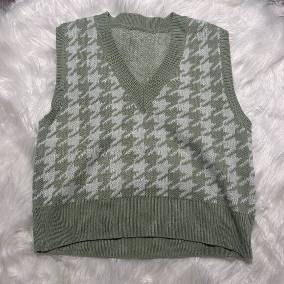 SHEIN Sweater Vest Bundle SIZE S - Picture 6 of 10